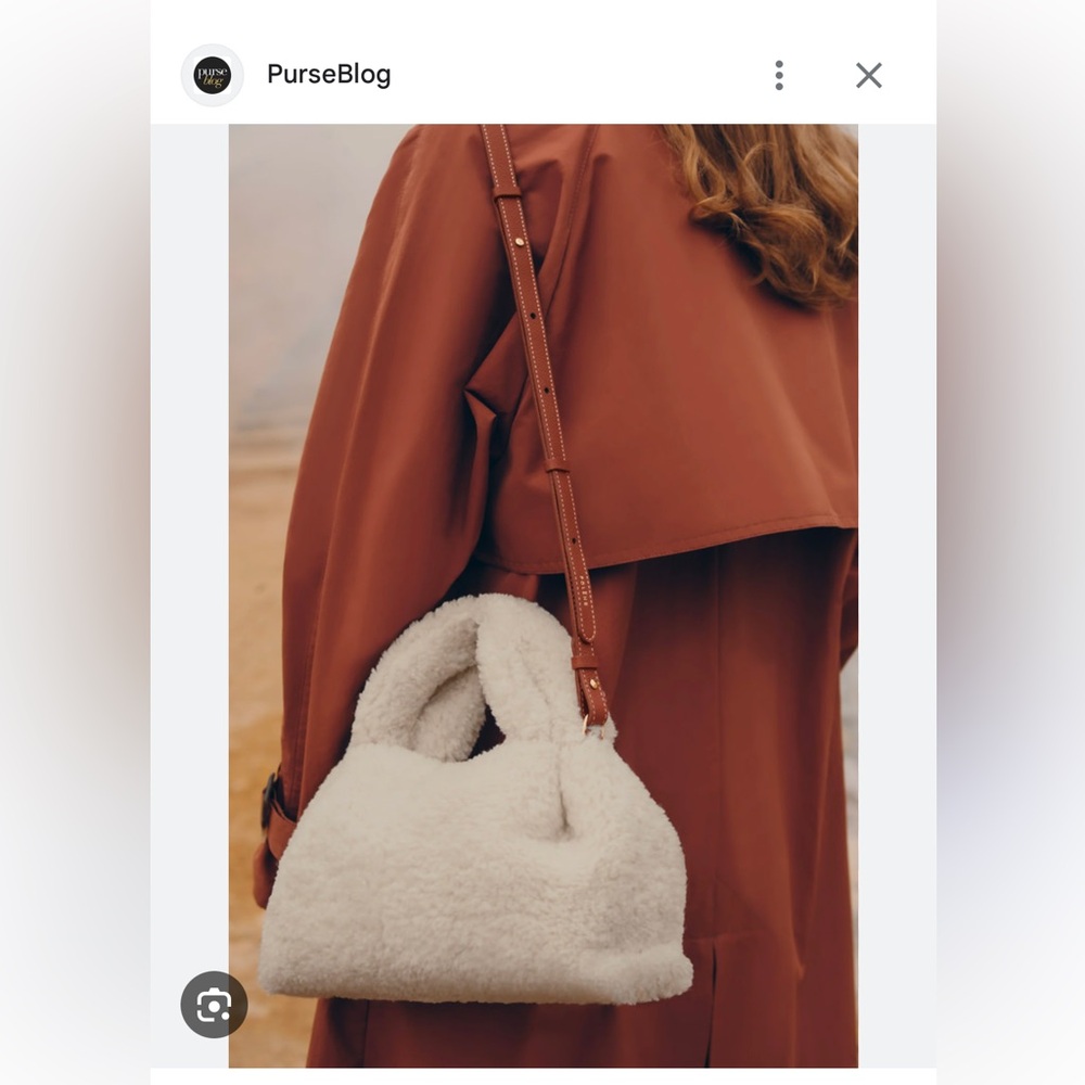 Polene Shearling Cream bag

Edition Ecru Shearling Bag- Used
